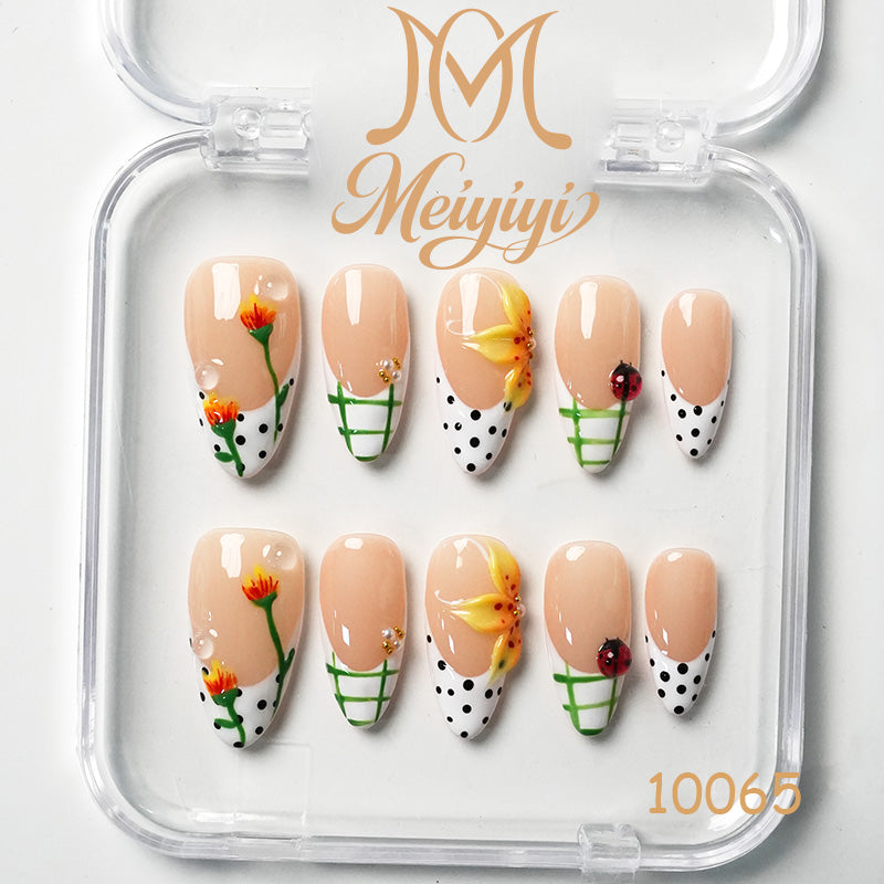 10065-MYY's designer original high-end design customized luxury hand-painted wearable nail art