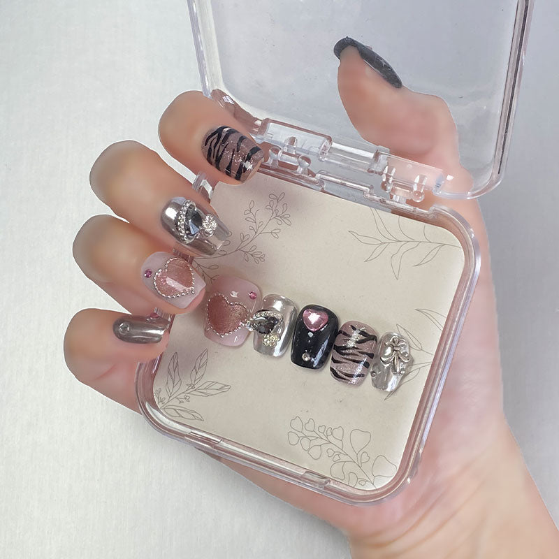 A1243-MYY's designer original high-end design customized luxury hand-painted wearable nail art