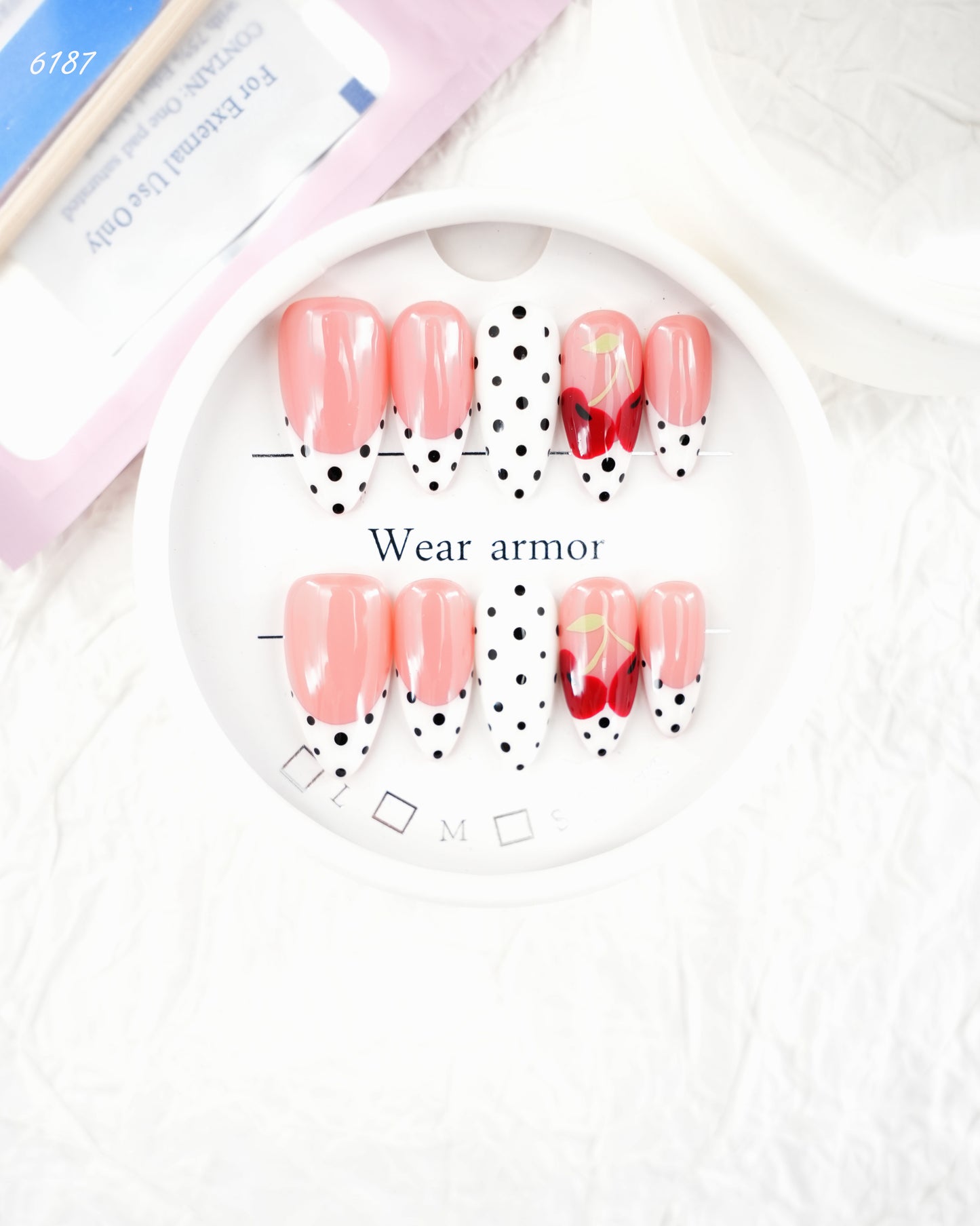 6187-MYY's designer original high-end design customized luxury hand-painted wearable nail art