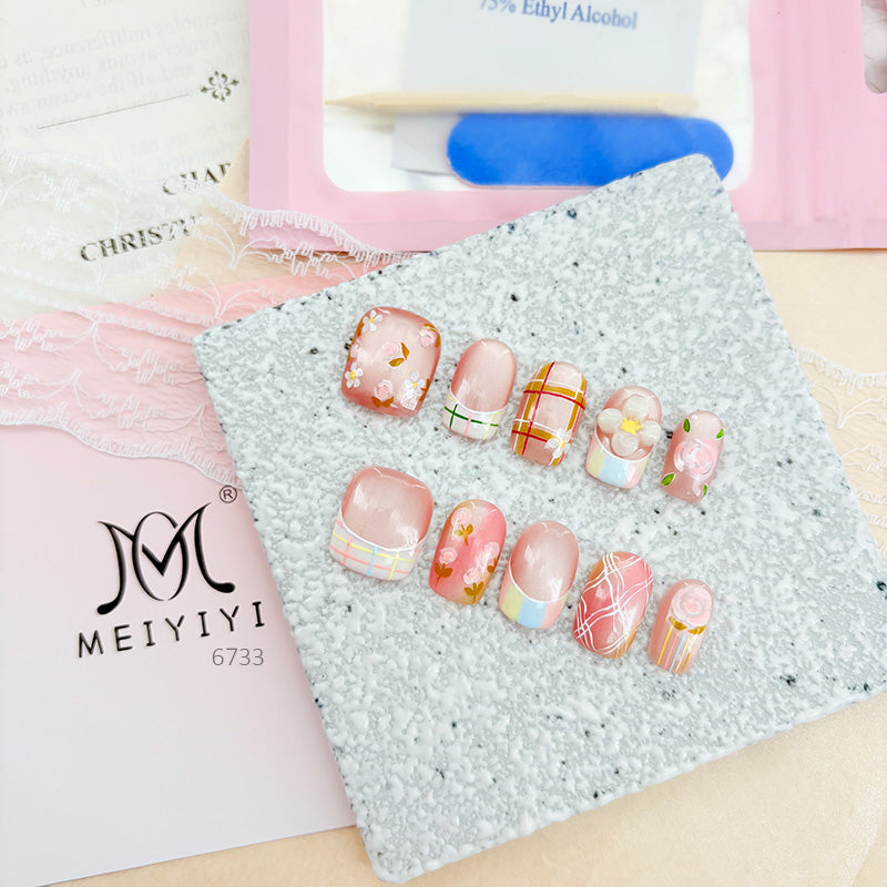 6733-MYY's designer original high-end design customized luxury hand-painted wearable nail art