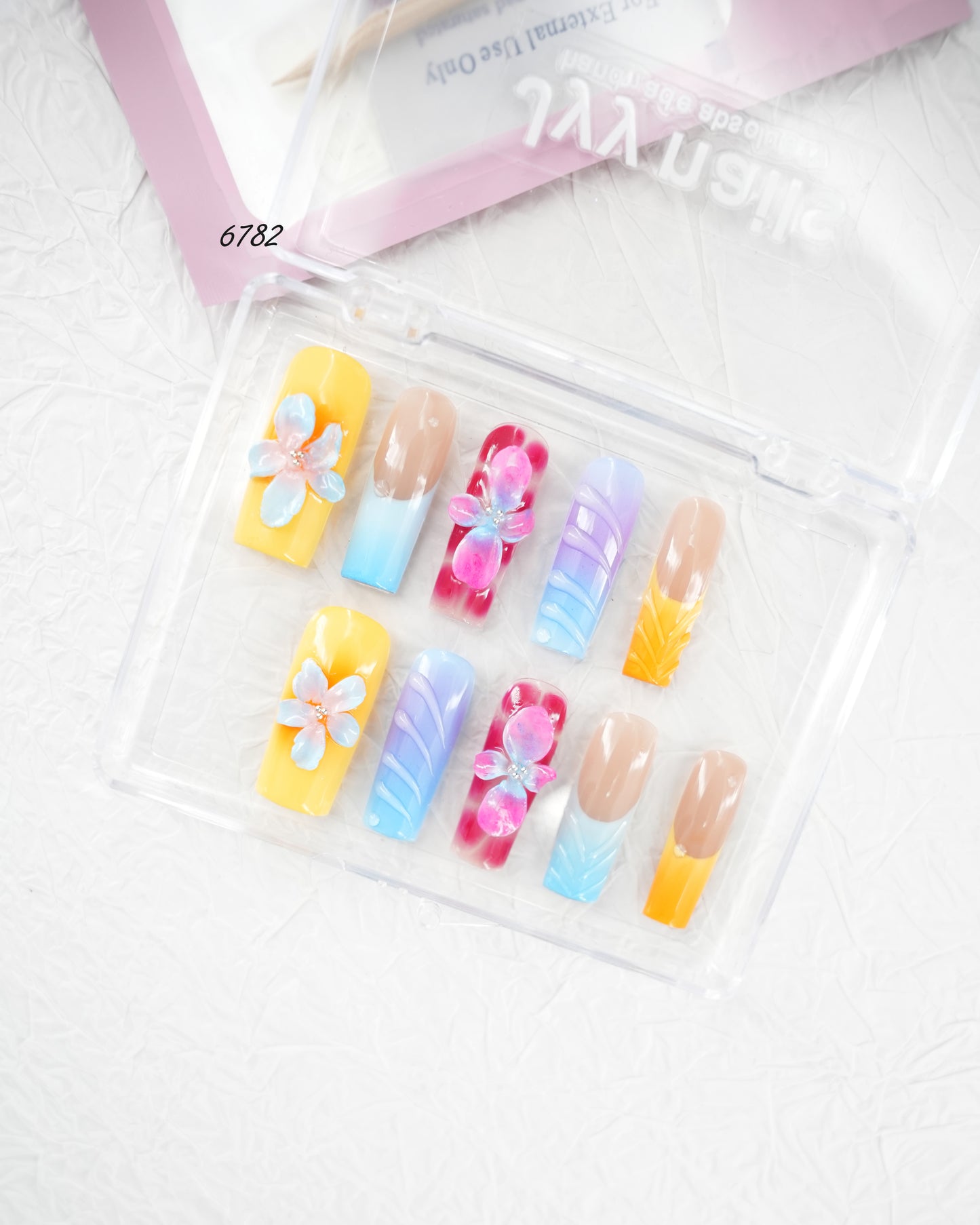 6782-MYY's designer original high-end design customized luxury hand-painted wearable nail art