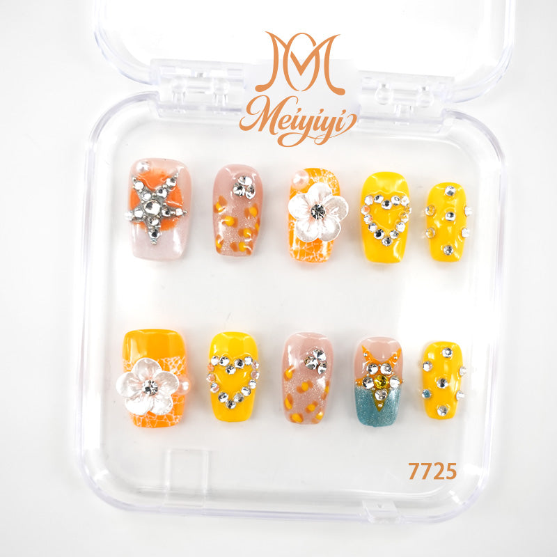 7725-MYY's designer original high-end design customized luxury hand-painted wearable nail art
