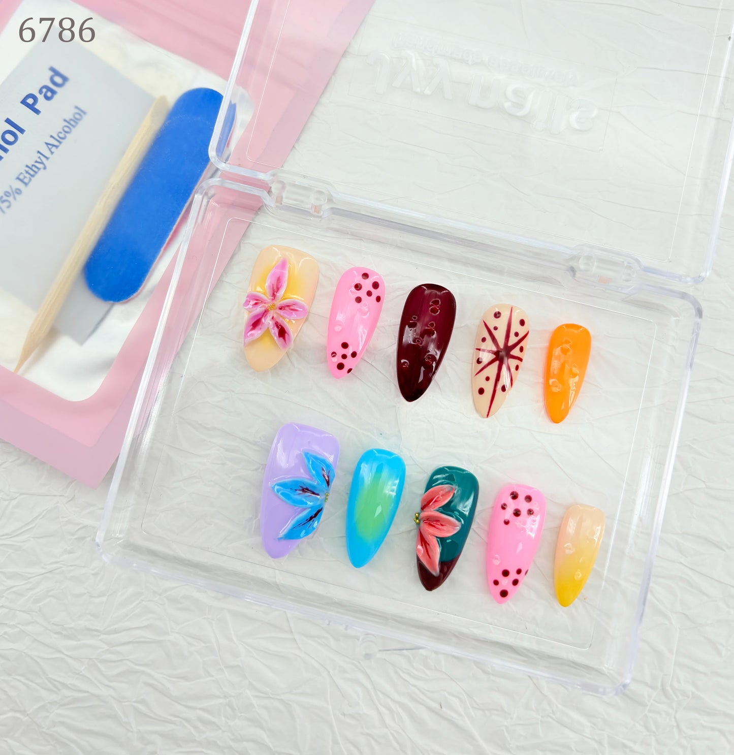 6786-MYY's designer original high-end design customized luxury hand-painted wearable nail art