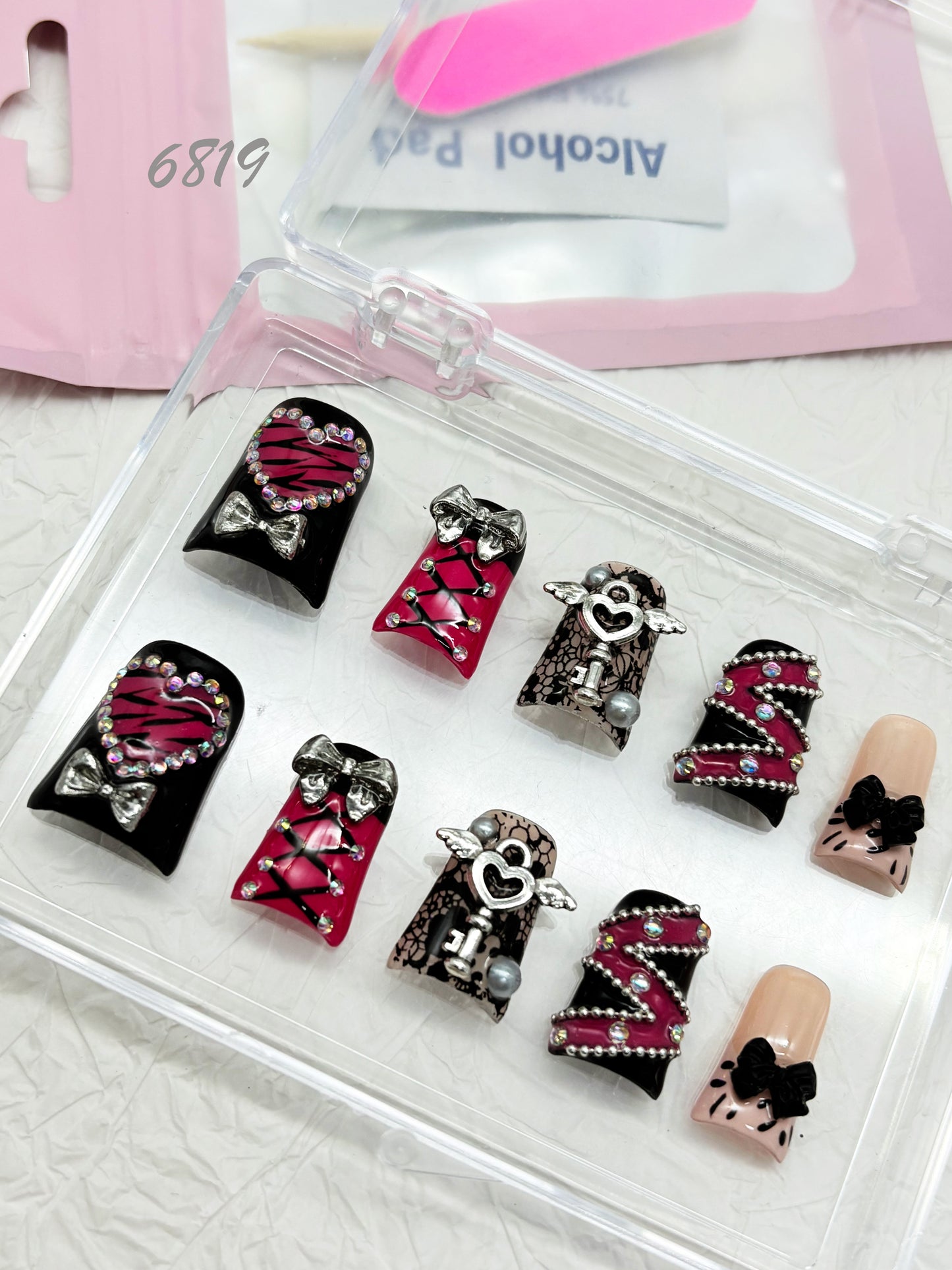 6819-MYY's designer original high-end design customized luxury hand-painted wearable nail art