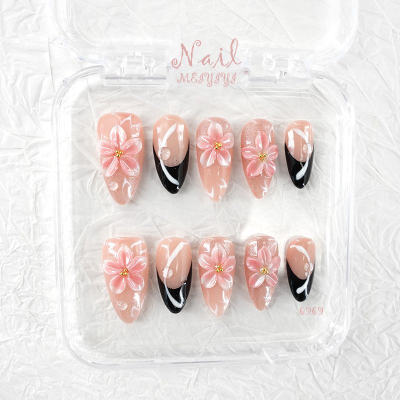 6969-MYY's designer original high-end design customized luxury hand-painted wearable nail art