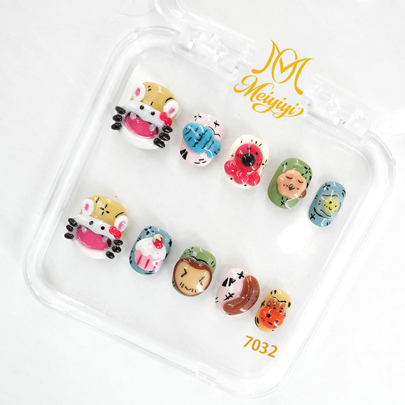 7032-MYY's designer original high-end design customized luxury hand-painted wearable nail art