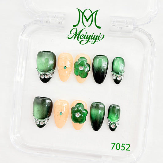 7052-MYY's designer original high-end design customized luxury hand-painted wearable nail art