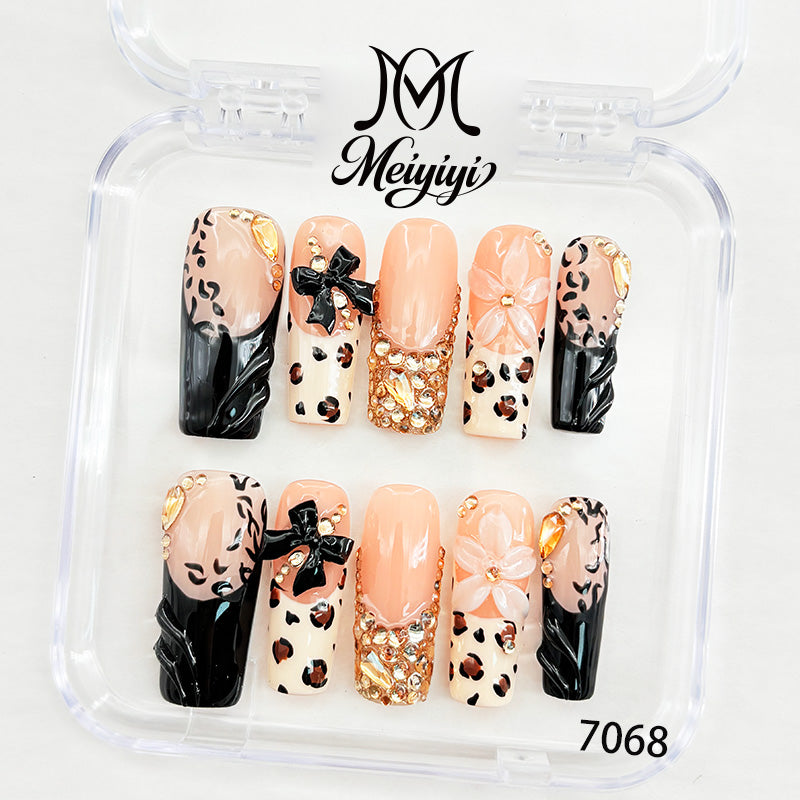 7068-MYY's designer original high-end design customized luxury hand-painted wearable nail art