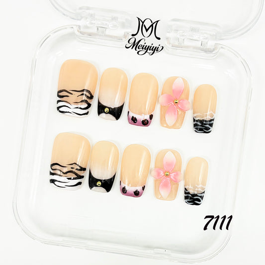 7111-MYY's designer original high-end design customized luxury hand-painted wearable nail art