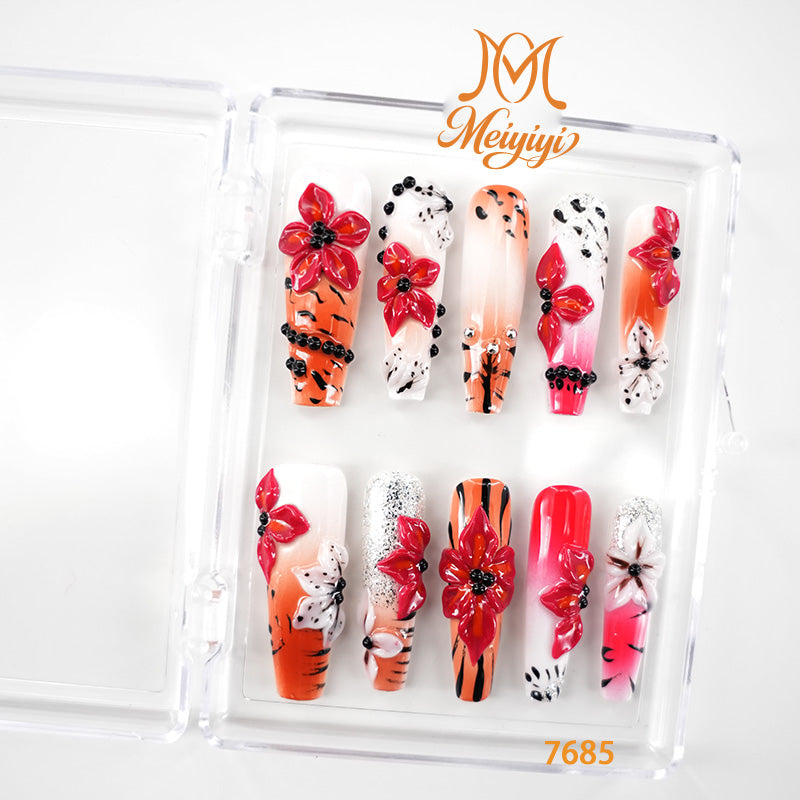 7685-MYY's designer original high-end design customized luxury hand-painted wearable nail art