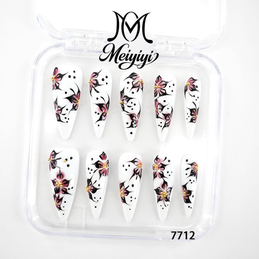 7712-MYY's designer original high-end design customized luxury hand-painted wearable nail art